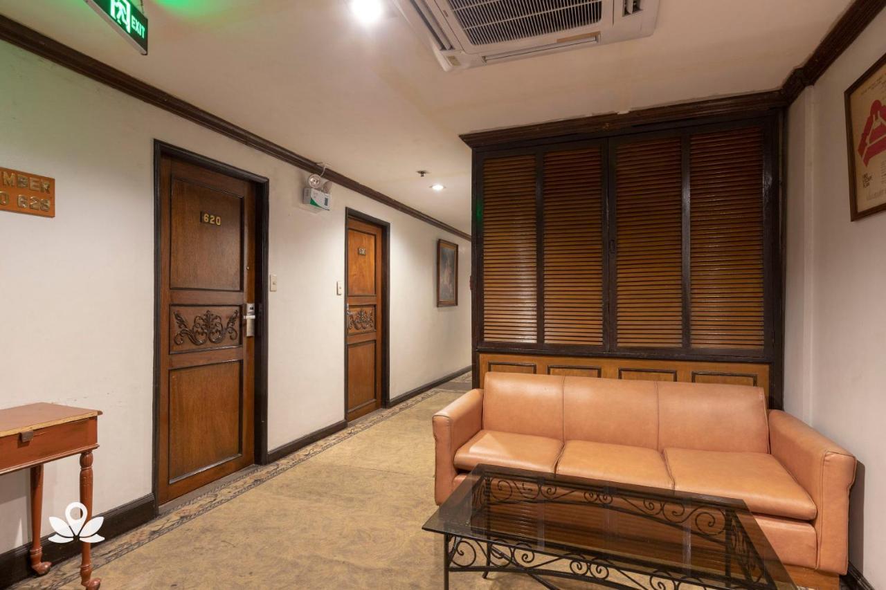 Zen Rooms Camelot Hotel Qc Bandar Quezon Luaran gambar